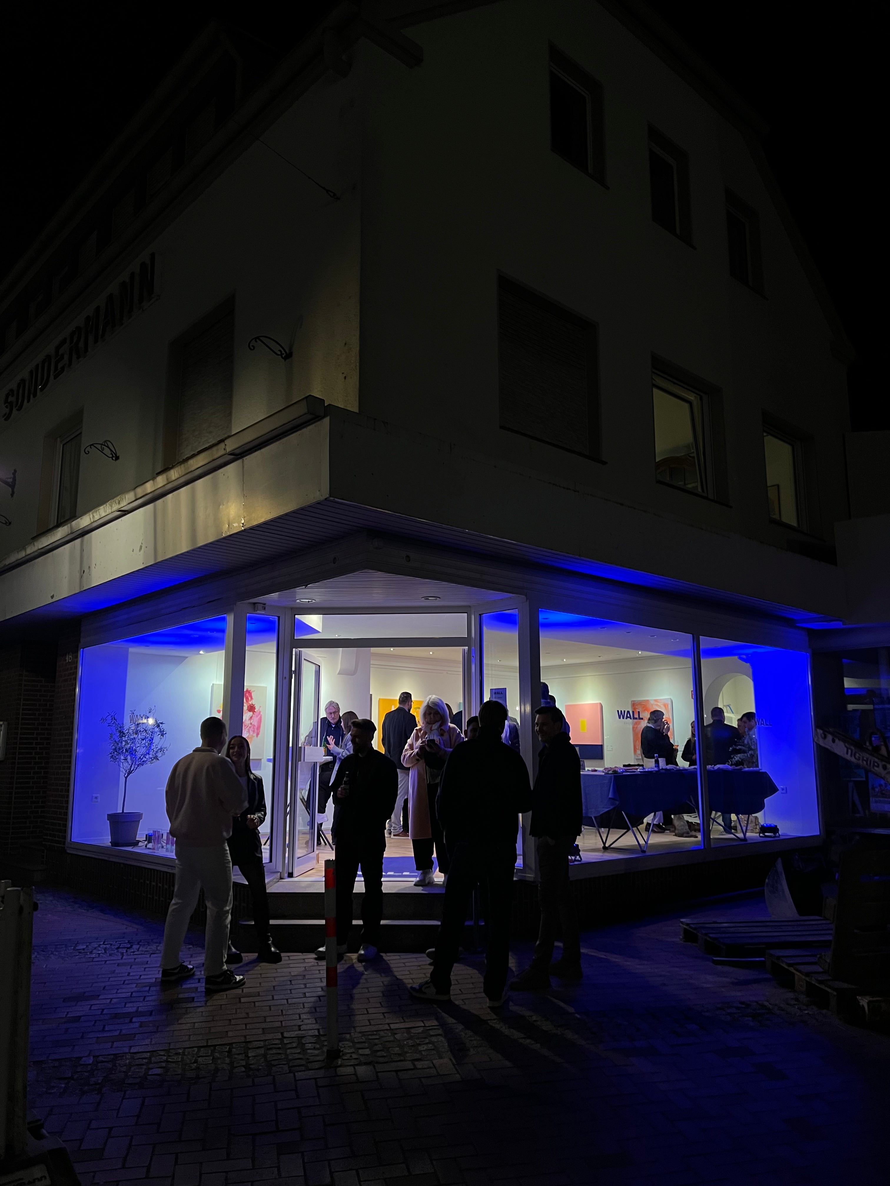 SOFT OPENING der WALL Galerie